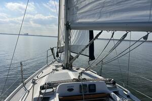 Hazyblur 28ft Hunter Yacht For Sale