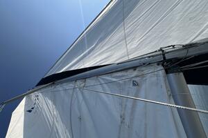 Hazyblur 28ft Hunter Yacht For Sale