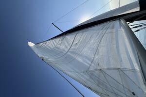 Hazyblur 28ft Hunter Yacht For Sale