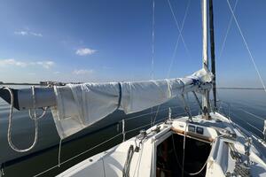 Hazyblur 28ft Hunter Yacht For Sale