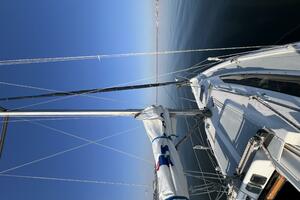 Hazyblur 28ft Hunter Yacht For Sale