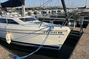 Hazyblur 28ft Hunter Yacht For Sale