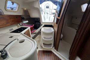 Hazyblur 28ft Hunter Yacht For Sale