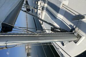 Hazyblur 28ft Hunter Yacht For Sale