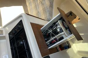 Hazyblur 28ft Hunter Yacht For Sale