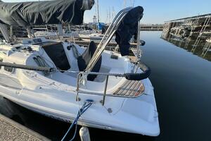 Hazyblur 28ft Hunter Yacht For Sale