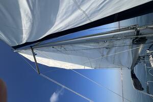 Hazyblur 28ft Hunter Yacht For Sale