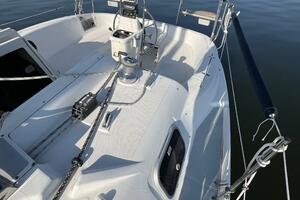 Hazyblur 28ft Hunter Yacht For Sale