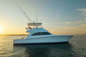 2023 Viking 54 Convertible thumbnail 6