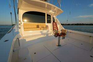 2023 Viking 54 Convertible thumbnail 13