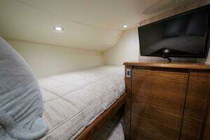 2023 Viking 54 Convertible thumbnail 41