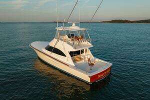 2023 Viking 54 Convertible thumbnail 3