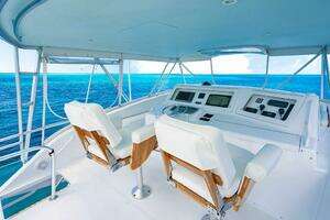 1999 Viking 55 Convertible thumbnail 70