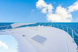 1999 Viking 55 Convertible thumbnail 54