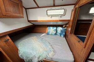 1986 Dickerson Tri-Cabin thumbnail 33