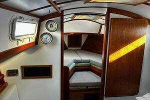 1986 Dickerson Tri-Cabin thumbnail 13
