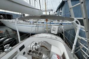 Starry Night 37ft Dickerson Yacht For Sale