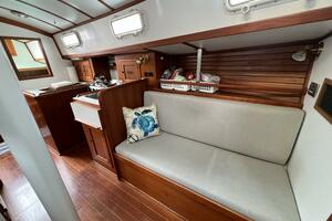 Starry Night 37ft Dickerson Yacht For Sale