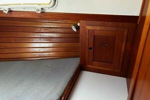 Starry Night 37ft Dickerson Yacht For Sale