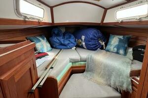 Starry Night 37ft Dickerson Yacht For Sale