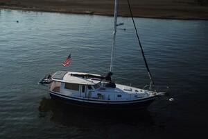 SOVEREIGNTY 40ft Schucker Yacht For Sale