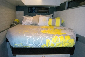 Isola 40ft Robertson  amp  Caine Yacht For Sale