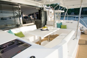 Isola 40ft Robertson  amp  Caine Yacht For Sale