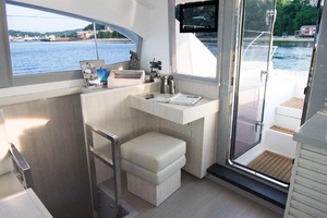 Isola 40ft Robertson  amp  Caine Yacht For Sale