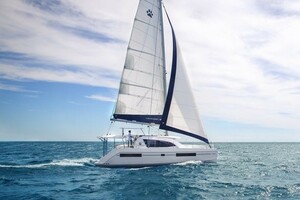 Isola 40ft Robertson  amp  Caine Yacht For Sale