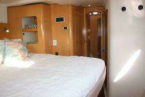2008 Fountaine Pajot Orana 44 thumbnail 45
