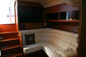 1996 Hatteras 39 Sport Express thumbnail 15