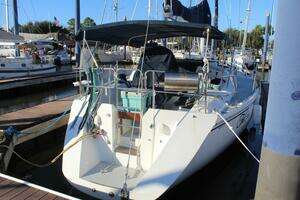 1990 Catalina 42 thumbnail 47
