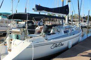 1990 Catalina 42 thumbnail 2