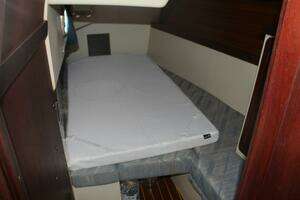 1990 Catalina 42 thumbnail 23