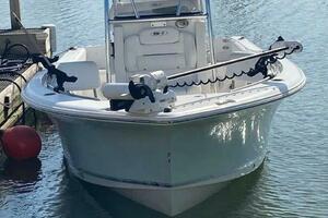 23ft Sea Hunt Yacht For Sale