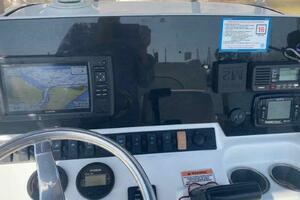 23ft Sea Hunt Yacht For Sale