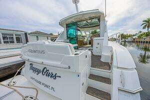 2012 Cruisers Yachts 48 Cantius thumbnail 12