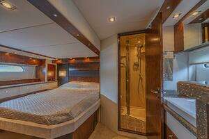 2012 Cruisers Yachts 48 Cantius thumbnail 34