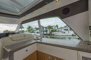 2012 Cruisers Yachts 48 Cantius thumbnail 27