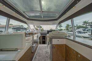2012 Cruisers Yachts 48 Cantius thumbnail 16