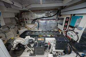 2012 Cruisers Yachts 48 Cantius thumbnail 44