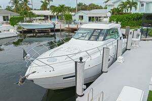 2012 Cruisers Yachts 48 Cantius thumbnail 5