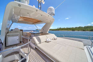2012 Azimut 64 FLY thumbnail 28