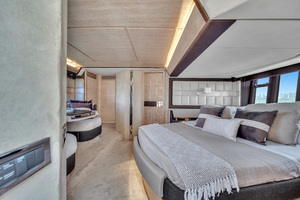 64FT (19.51M) AZIMUT