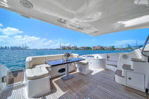 2012 Azimut 64 FLY thumbnail 45