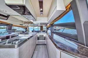 2012 Azimut 64 FLY thumbnail 63