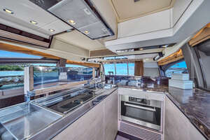 2012 Azimut 64 FLY thumbnail 64