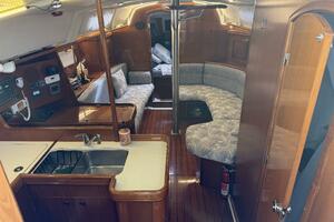 Sol Mates 36ft Beneteau Yacht For Sale