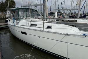 Sol Mates 36ft Beneteau Yacht For Sale