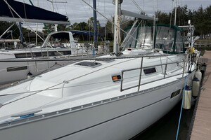 Sol Mates 36ft Beneteau Yacht For Sale